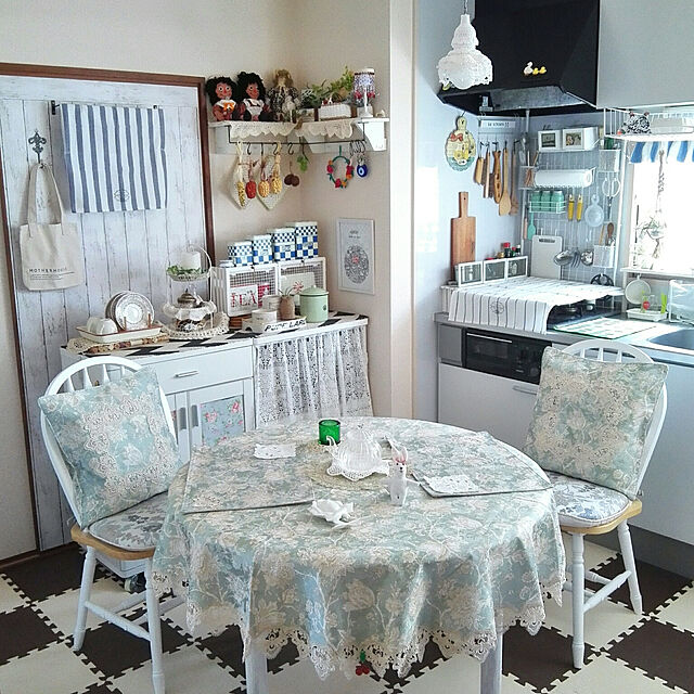 faunの-テーブルクロス 約150cm　撥水加工ジャカード織 キッチン　リビング　テーブルリネン　ターコイズの家具・インテリア写真