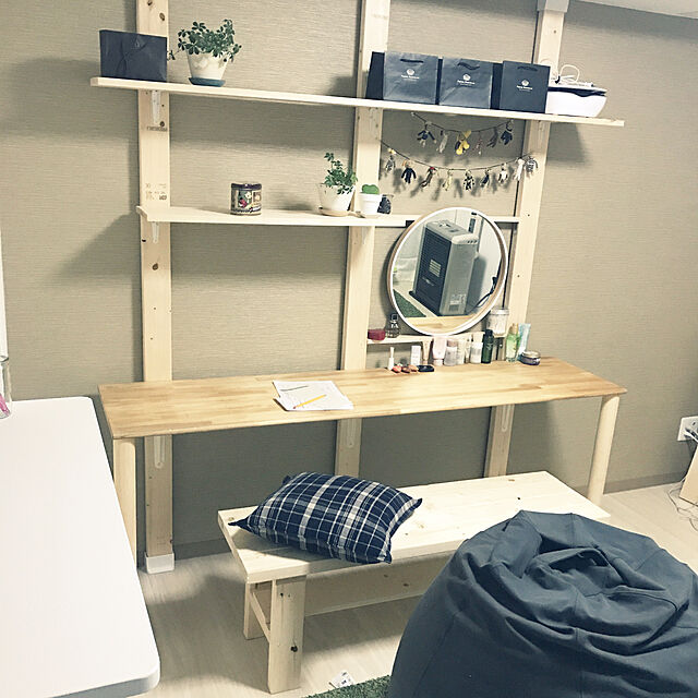 sentanの-Yogibo Pod (ヨギボー ポッド) 1人掛けソファ・カウチ カバーを洗えて清潔 ビーズクッション 特大 ビーズソファ 丸形の家具・インテリア写真