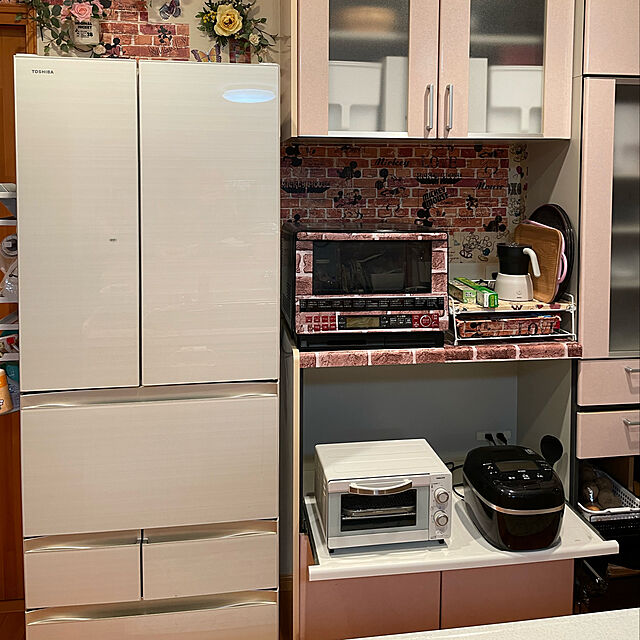kakoの東芝-TOSHIBA 冷凍冷蔵庫 VEGETA 471L 6ドアフレンチドア(両開き)タイプ ブライトシャンパン GR-E47F(NU)の家具・インテリア写真