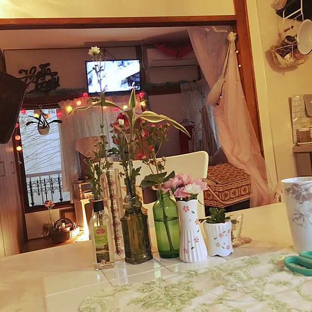 shueの-エダモノ(マジカルパッションなど5本 切花 生け花 花材の家具・インテリア写真
