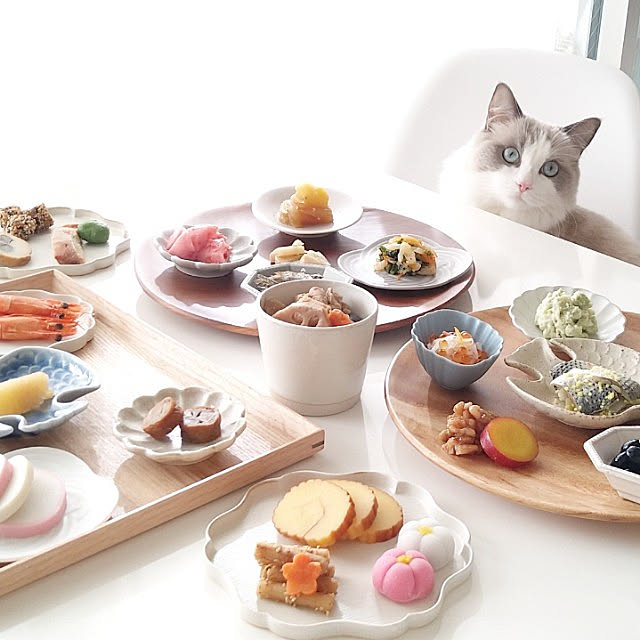 写真付きレビュー プレート 9cm 輪花皿 花皿 花シリーズ 洋食器 陶器 日本製 ぎんはく 食器 皿 器 小皿 おしゃれ 花 花びら 和食器 瀬戸焼 花型 の通販商品 口コミ情報 Roomclipショッピング