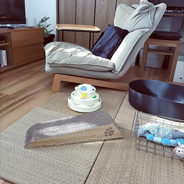hihaのニトリ-2WAY 爪とぎ(木目 ミドルブラウン) の家具・インテリア写真