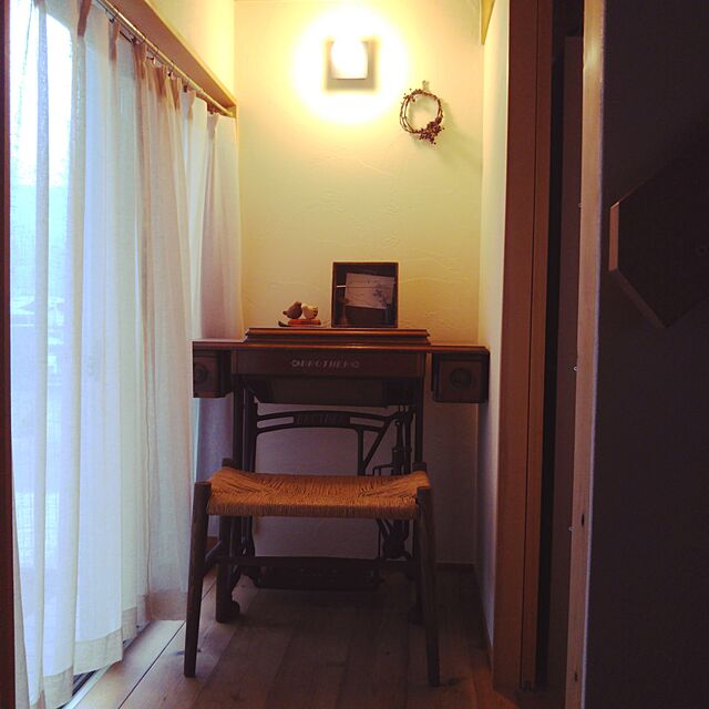 t.yumiの無印良品-ポリエステル麻ボイルプリーツカーテン／生成の家具・インテリア写真