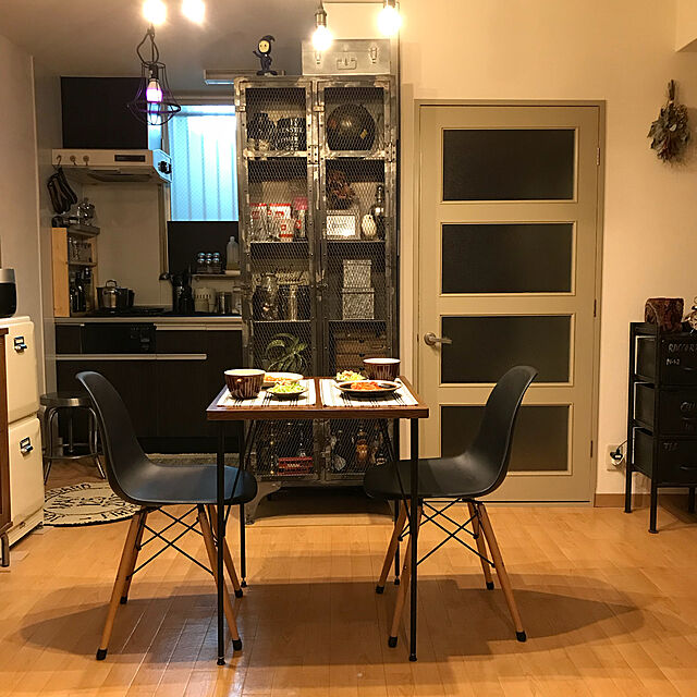 coloriの-送料無料 カフェダイニングテーブル ブルーノ 幅60cm ブラウン at-6060の家具・インテリア写真