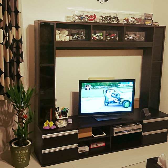 写真付きレビュー テレビ台 テレビボード ハイタイプ 60インチ おしゃれ 幅180cm Tv台 一体型 リビング 収納 リビング収納 テレビ台 ハイタイプ ブラウン 壁面 壁面収納 60インチテレビ台 収納 ホワイト ナチュラルの通販商品 口コミ情報 Roomclipショッピング