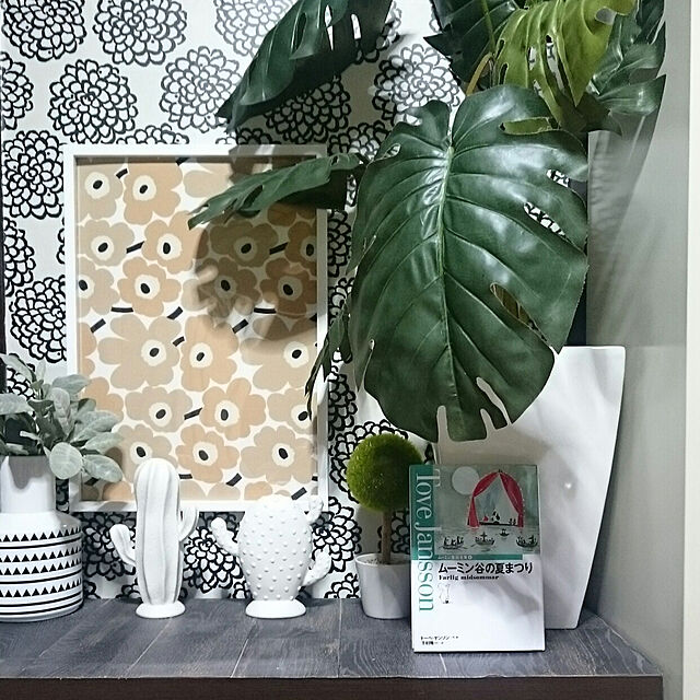 mademoisellenoaの-Deco Cactus Porcelain White by Bloomingville 　サボテンオブジェの家具・インテリア写真