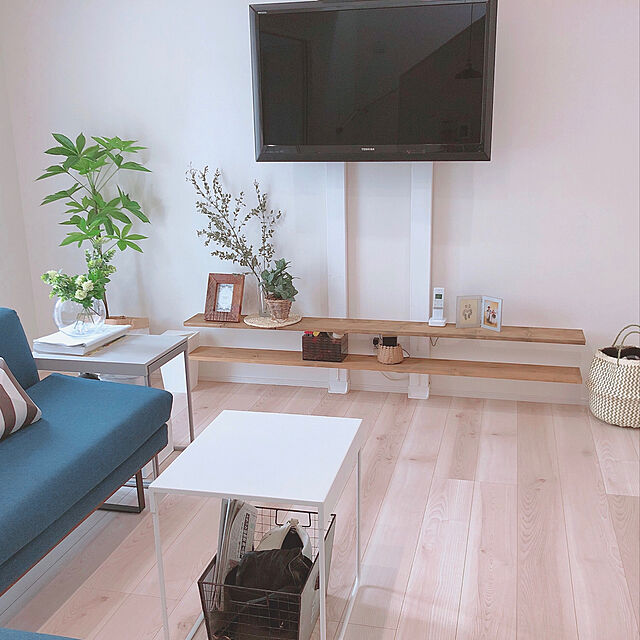 Miiのイケア-ＩＫＥＡ/イケア GRANBODA：ネストテーブル3点セット ホワイト/ライトグレー/グレー （703.866.83）の家具・インテリア写真