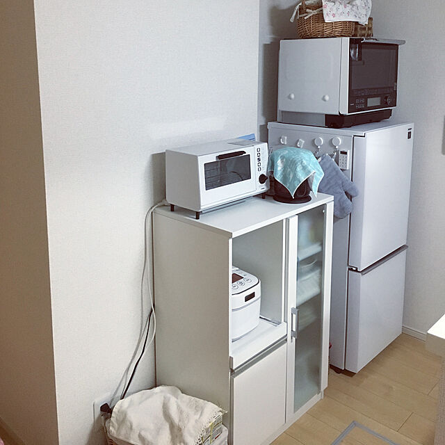 hachiのニトリ-レンジ台(フォルム RE9060G WH) の家具・インテリア写真