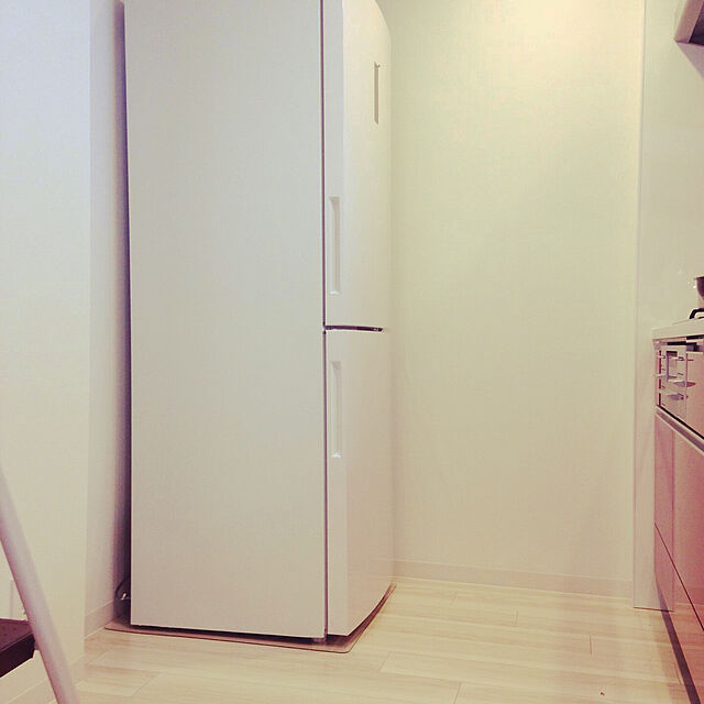 chisakomoのハイアールジャパンセールス-ハイアール ２ドア冷蔵庫（３４０Ｌ・右開き）　「Ｈａｉｅｒ　Ｇｌｏｂａｌ　Ｓｅｒｉｅｓ」 ＪＲ−ＮＦ３４０Ａ−Ｗ　ホワイト （標準設置無料）の家具・インテリア写真