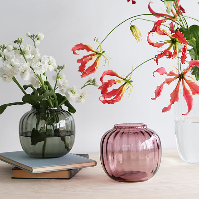 idealeの-ホルムガード プリムラ ベース 12.5cm スモーク Holmegaard PRIMULA vase 【花瓶 マウスブロウ（手吹き） フラワーベース ギフト 結婚祝い プレゼント 贈り物】【インテリア】【ギフト】の家具・インテリア写真