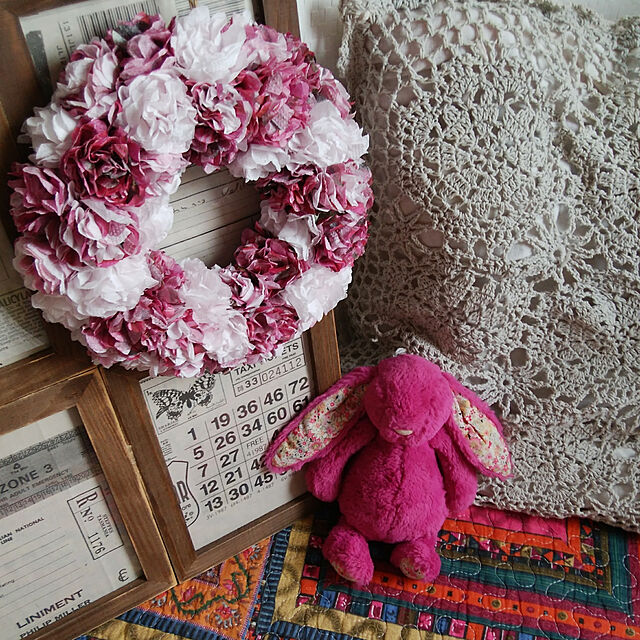 miwaの-blossom rose bunny small 18cm(Jellycat)手触りのいいうさぎのぬいぐるみ 【ブロッサムバニー　ローズ（耳お花模様）バニー・S】の家具・インテリア写真