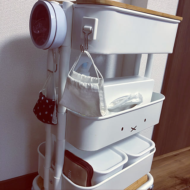 Yukicotoの山崎実業-山崎実業 ティッシュボックス tower タワー コンパクト ティッシュケース ホワイト 5092 ｜ ティッシュ ケース 箱なしティッシュ用の家具・インテリア写真