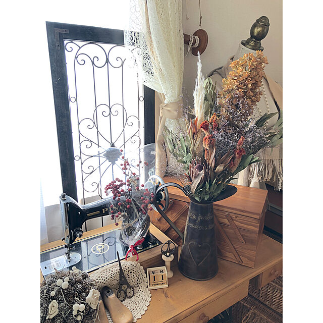 Mariの-はさみ 鋏 糸切りばさみ アンティークシザー 1個 お花 こうのとり リーフ くちばし 手芸 ハサミの家具・インテリア写真
