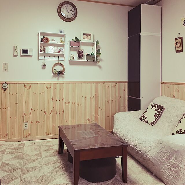 fu-naの-クレエ スイッチカバー 木製スィッチプレート ホワイトロゴ　コンセントカバーの家具・インテリア写真