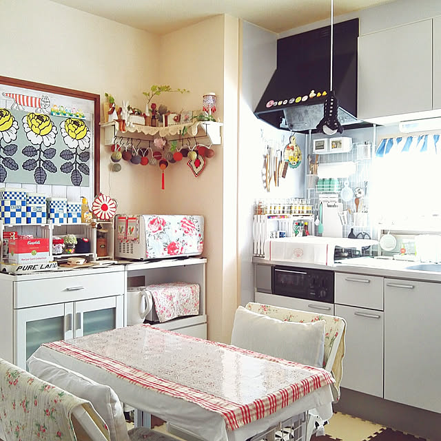 faunのQuadrille Publishing Ltd-Cath Kidston Kitchen Memo Notes Chickenの家具・インテリア写真