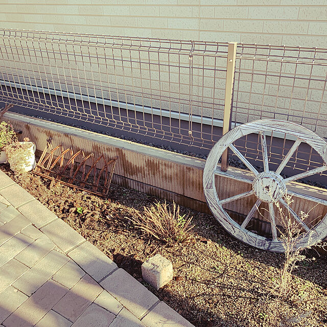 kinomiのリード産業-ガーデンガーデン 天然木製 車輪トレリス アンティークブラウン 直径60cm×厚さ35mm 焼き磨き WT-60DBRの家具・インテリア写真