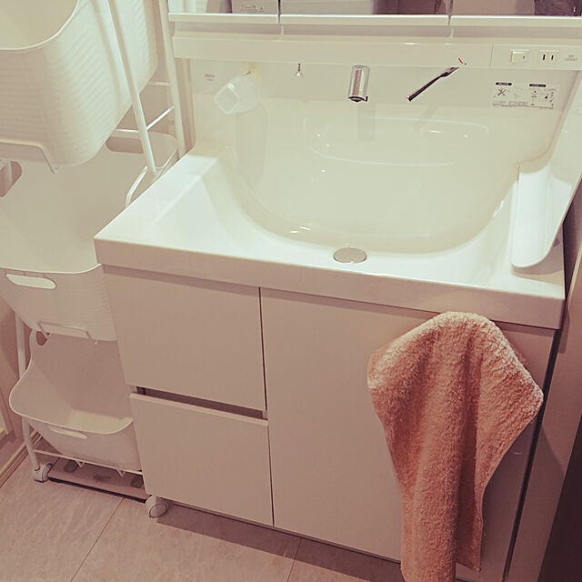 uの-INAX/LIXIL 洗面化粧台 オプション【BB-AR3】シャワースクリーン ピアラ専用〔GD〕の家具・インテリア写真