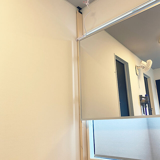 keikeiの-割れない鏡 幅112～120cm x 高さ100cm 割れないミラー リフェクス リフェクスミラー フィルムミラー 壁掛け鏡 姿見 :RjM-112/120x100-s15 (幅120cm x 高さ100cm)の家具・インテリア写真