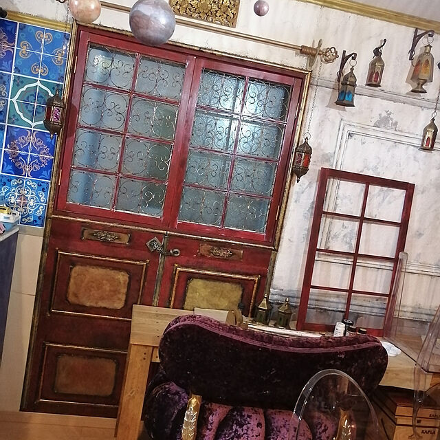 mikiのYirish-Yirish ハンギング キャンドル ランタン モロッコのシャンデリア レトロなキャンドル ホルダー モロッコ ビンテージ金属中空結婚式ハンギング キャンドル ホルダー ランタンは 40 cm チェーンを含める （ブラウン）の家具・インテリア写真