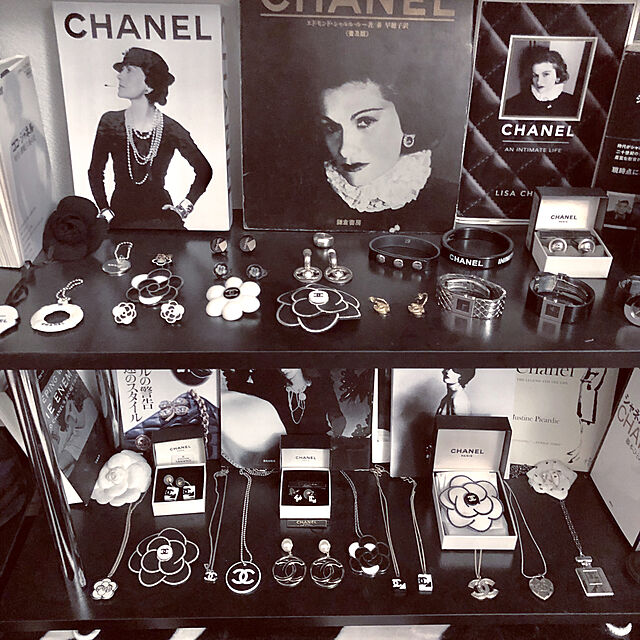 akiのAssouline Publishing-Chanel 3-Book Slipcaseの家具・インテリア写真