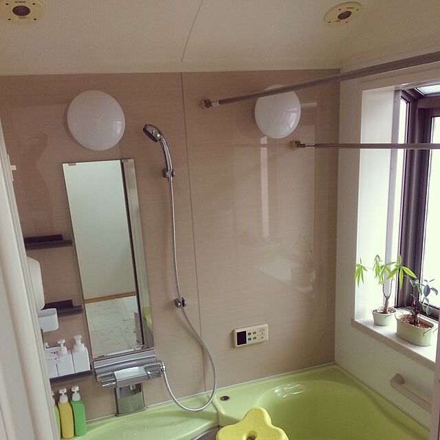 miyuの-Revolc（レボルク） シャワーチェアー／バスチェアー SSサイズ (バス用品 まんまる堂)の家具・インテリア写真