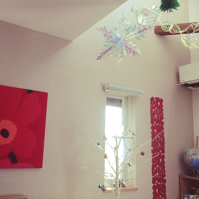 hanahanaのmarimekko (マリメッコ)-ファブリックパネル マリメッコ PIENI UNIKKO（ピエニ ウニッコ）/RED 50×50cm インテリア 壁掛 壁飾の家具・インテリア写真