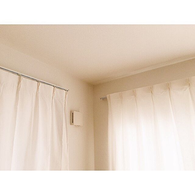 tip___の無印良品-ポリエステル綿変り織プリーツカーテン／オフ白の家具・インテリア写真