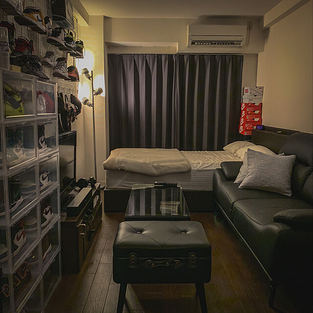 kyantaのニトリ-2人用本革ソファ(フリオKD BK) の家具・インテリア写真