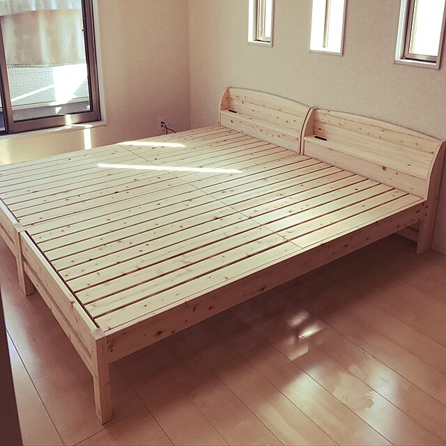 minamiの-送料無料 すのこベッド シングル ヒノキ シングルベッド 桧のベッド すのこ式ベッド 木製ベッド 日本製ベッド 国産家具 高さ調節 棚付き すのこ TCB233-S ルキット オフィス家具 インテリアの家具・インテリア写真