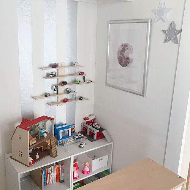 pannalのイケア-【IKEA -イケア-】LUSTIGT -ルースティグト- 収納 ウォールシェルフ 37x37 cm (103.818.53)の家具・インテリア写真