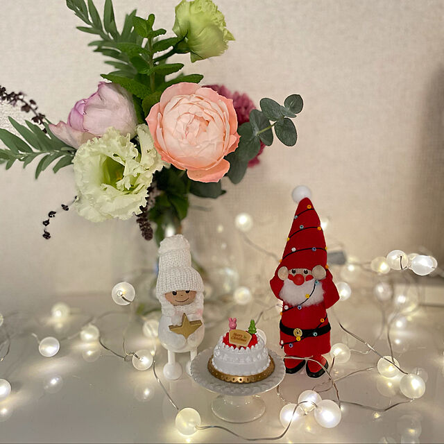 Emafuの-【正規品】NORDIKA nisse ノルディカ ニッセ クリスマス 木製人形（電飾にからまるサンタ / レッド）【北欧雑貨】の家具・インテリア写真