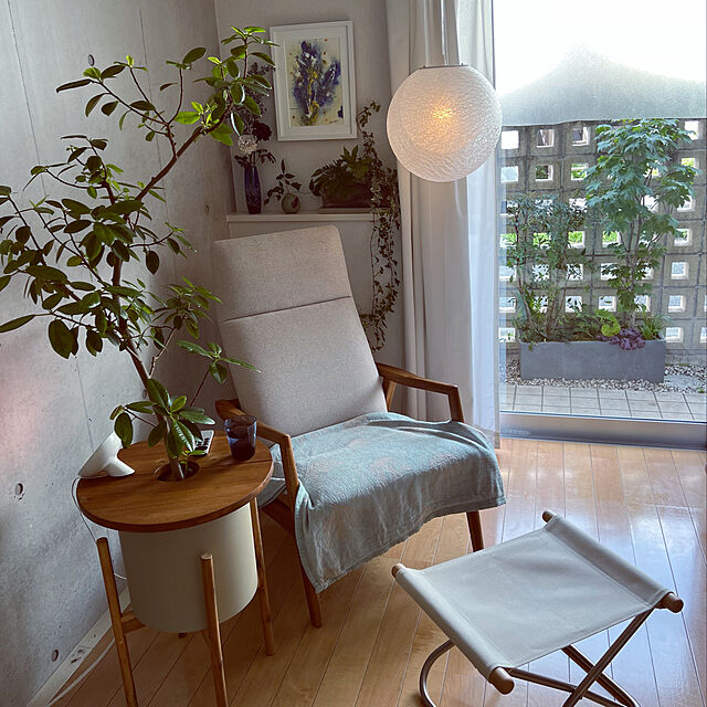 umai-bの-YAMAGIWA（ヤマギワ）ペンダント照明 MAYUHANA（マユハナ）mini ホワイトの家具・インテリア写真