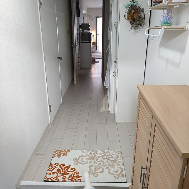 marosukeの-ふわふわタッチ玄関マット オレンジ ニール55×85OR ギフト対応不可 送料無料の家具・インテリア写真