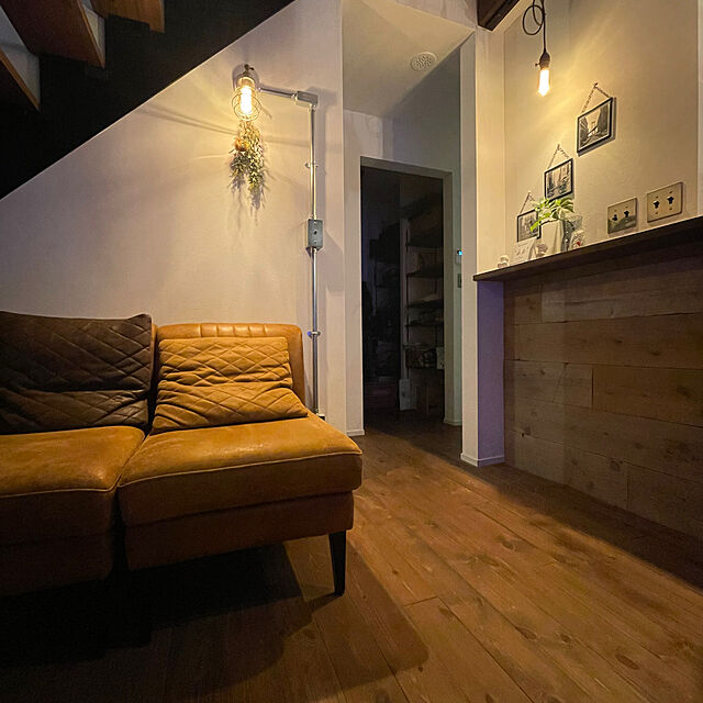 yuuのニトリ-LEDアンティーク調ライト(E26口金 20W相当 ST64-1AB) の家具・インテリア写真