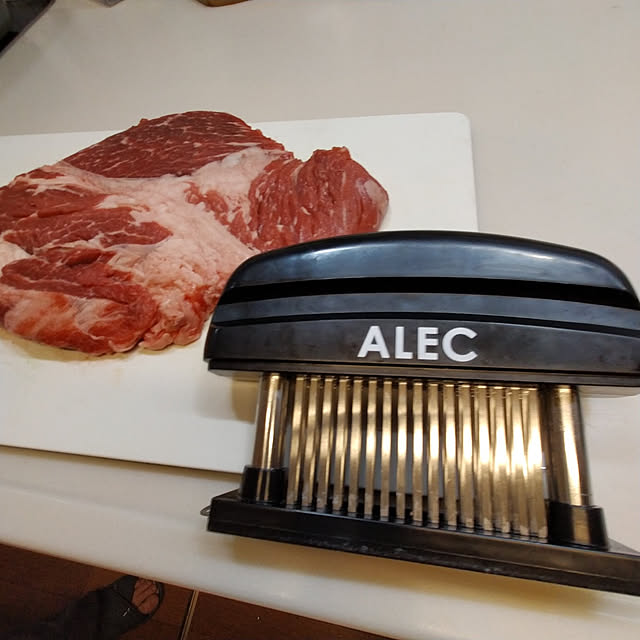 hilltopgardenの-ALEC [ミートテンダーライザー/洗浄ブラシ 大小2本付き ]ブラック ステンレス製 肉筋切り器 ミートソフター 肉たたきの家具・インテリア写真