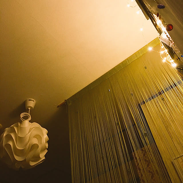monyumonyuの-ペンダントライト 照明 北欧 風 おしゃれ ダイニング キッチン 台所 玄関 ホワイト 白 デザイン照明 間接照明 室内ライト 吊り下げライト フロアライト モダン 照明灯 新生活 テレワーク 在宅勤務 電気の家具・インテリア写真