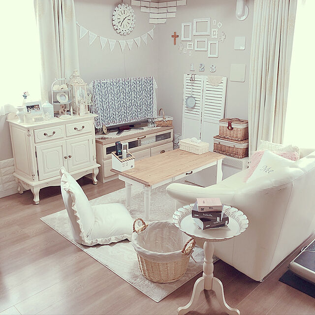 monの-salut!(サリュ) ライフスタイル 【rococo】サイドテーブル ホワイトの家具・インテリア写真