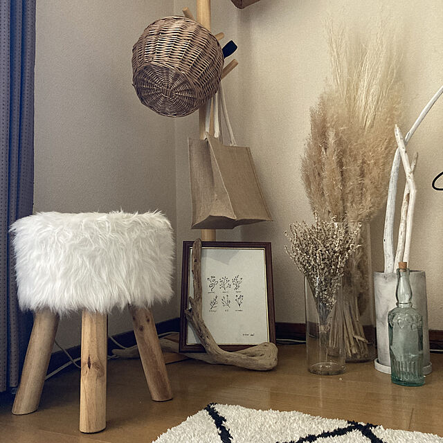 omameの-スツール ファー ラウンド かわいい 椅子 いす 動物柄の家具・インテリア写真