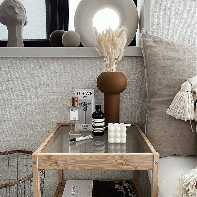 _YURIA_の-Cooee Design 花瓶 ボール フラワーベース 8cm サンド ベージュ おしゃれ 陶器 一輪挿し 北欧 モダン nest クーイー クーイーデザイン スウェーデンの家具・インテリア写真