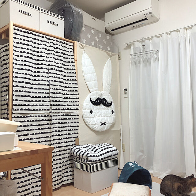 Emiの無印良品-アルミ角型ハンガー 小 ポリカーボネートピンチ仕様の家具・インテリア写真