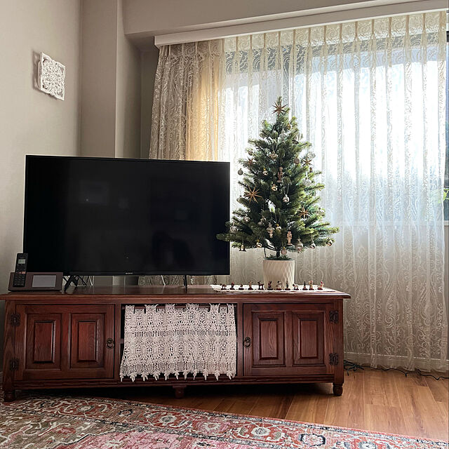 KeepCalmの-テレビボード 幅150 オーク材 リビングボード アンティーク調 カントリー 英国スタイル 天然木 木製 ブラウン 重厚 収納 ローボード お洒落 ヨーロピアンの家具・インテリア写真
