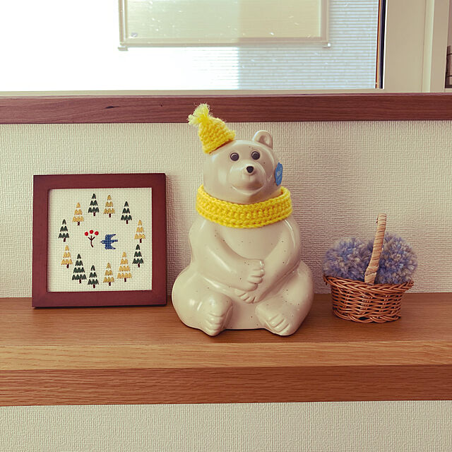 Ri-maの-刺しゅうキット 「地刺し」で作る布小物 小さなフレーム 色とりどりのツリー ししゅう 刺繍 shishu　NO_2319　(メール便可)の家具・インテリア写真