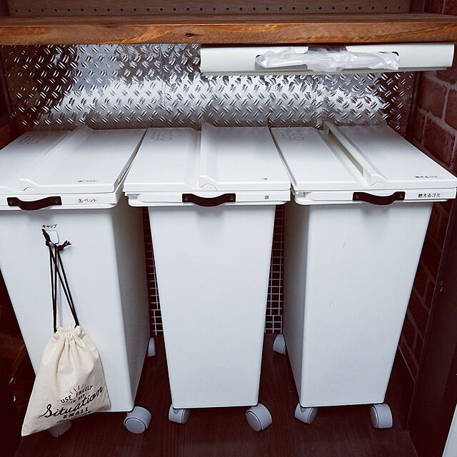 L_S_Jの-【クーポン配布中】【キャスター付き】 キッチンペール　20リットルキャスター付き　 ゴミ箱 ダストボックス / 機能性、デザイン性を重視。の家具・インテリア写真