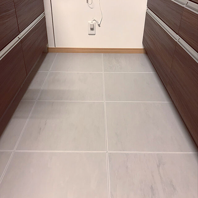 takariの-東リ 塩ビタイル ピエスタ (450mm角) ケース（14枚） KT 450mm×450mm石畳調ナチュラルタイル。組み合わせで空間のバリエーションが広がります。の家具・インテリア写真