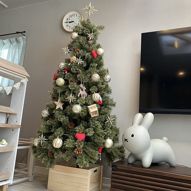 写真付きレビュー クーポン 3点で70 Off クリスマスツリー オーナメント デザインカットボール 8cm 12個セット グリーン 緑 シルバー ゴールド シャンパンゴールド パープル 紫 ホワイト オーナメントセット ツリーオーナメント ボール セット 飾り 柄 模様 8cm