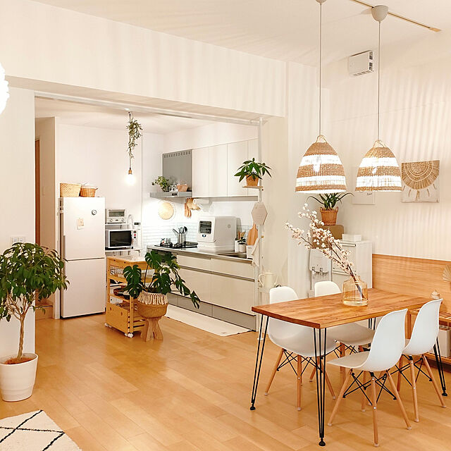 Mikaのcataso-DRAW A LINE フック マグネット トレイ テーブルセット ホワイトの家具・インテリア写真