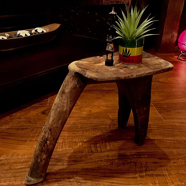 aiaiの-セヌフォ族腰掛【アフリカの家具、スツール,椅子】の家具・インテリア写真