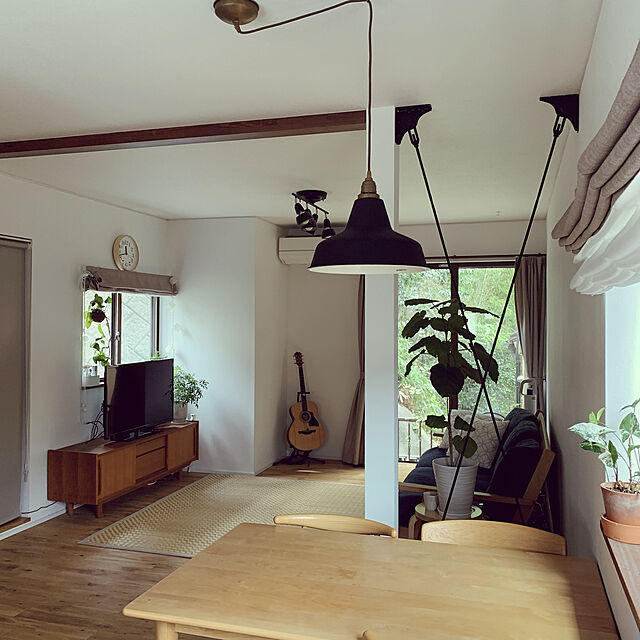 emの-北欧ヴィンテージ風 チーク材 リビング収納 テレビ台 幅150cmブラウンの家具・インテリア写真