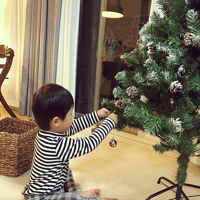 dingqin2046のUbetter-クリスマスツリー 150cm オリジナルツリー 松かさスノータイプ ヌードツリー グリーン 組み立て式 北欧タイプの家具・インテリア写真