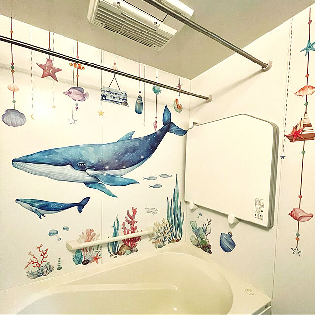 Lisaの-３枚セット ウォールステッカー 鯨 クジラ ホエール 動物 子供部屋 魚 海 ナガスクジラ ザトウクジラ 宇宙 窓 癒し系 海底の家具・インテリア写真